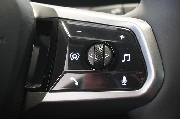 BMW i5 15 of 23