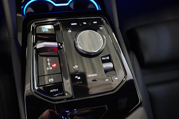 BMW i5 20 of 23