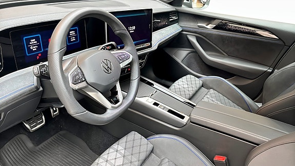 Volkswagen Passat 7 of 18