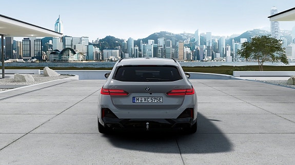 BMW i5 5 of 13