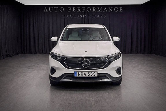 Mercedes-Benz EQB250 4 of 10
