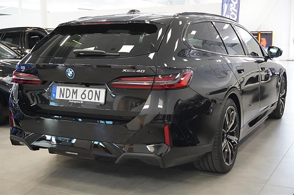 BMW i5 18 of 18