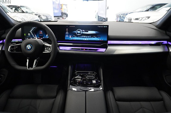 BMW i5 6 of 18