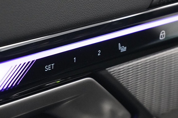 BMW i5 14 of 18