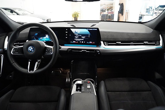 BMW iX2 6 of 17