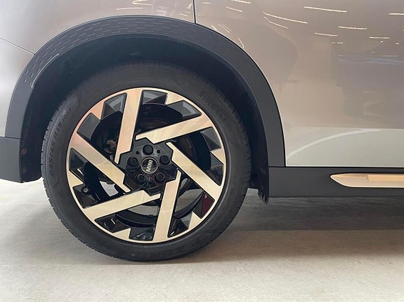 MINI Countryman SE 11 of 15