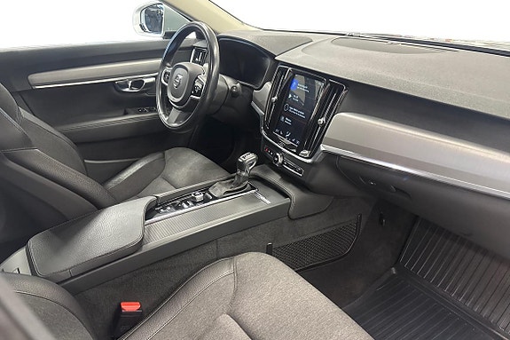 Volvo V90 10 of 20