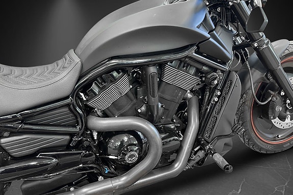 Harley-Davidson VRSCDX Night Rod Special 1.3 9 of 15
