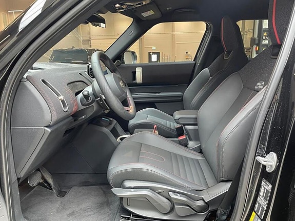 MINI Countryman SE 6 of 15