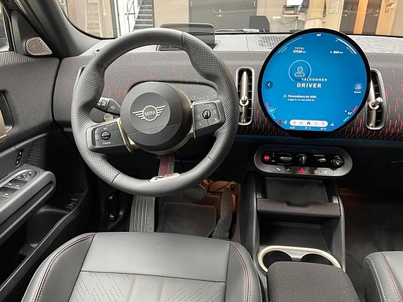 MINI Countryman SE 8 of 15