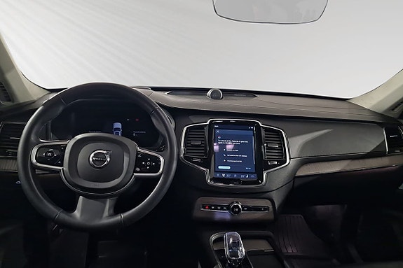 Volvo XC90 9 of 18