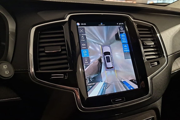 Volvo XC90 16 of 18