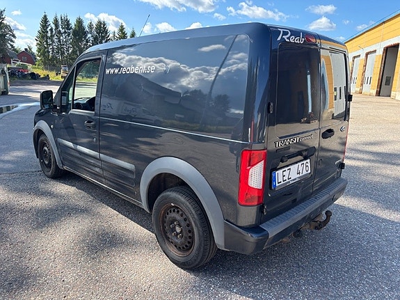 Ford Transit Connect 3 of 5