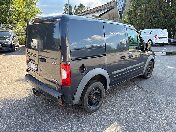 Ford Transit Connect 5 of 5