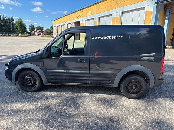 Ford Transit Connect 2 of 5