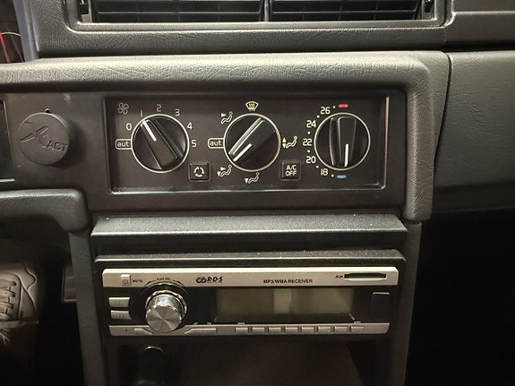 Volvo 940 11 of 12