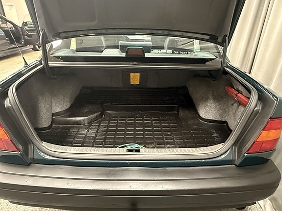 Volvo 940 7 of 12