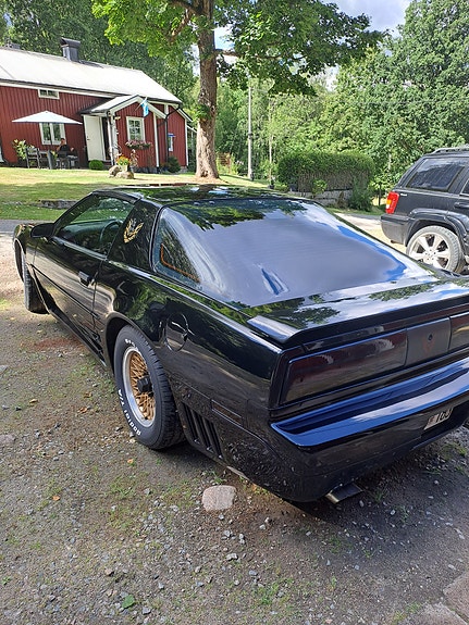 Pontiac Firebird 6 of 8