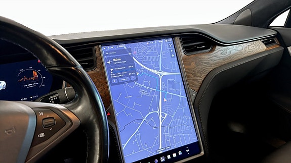 Tesla Model S 13 of 22