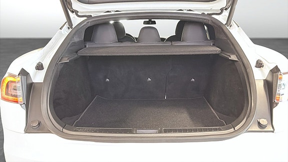 Tesla Model S 10 of 22