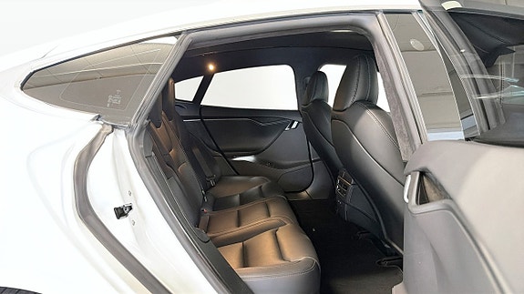 Tesla Model S 5 of 22