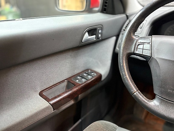 Volvo S40 14 of 18