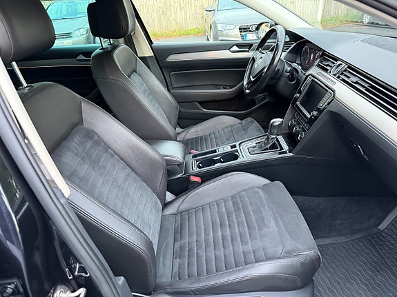 Volkswagen Passat 11 of 19