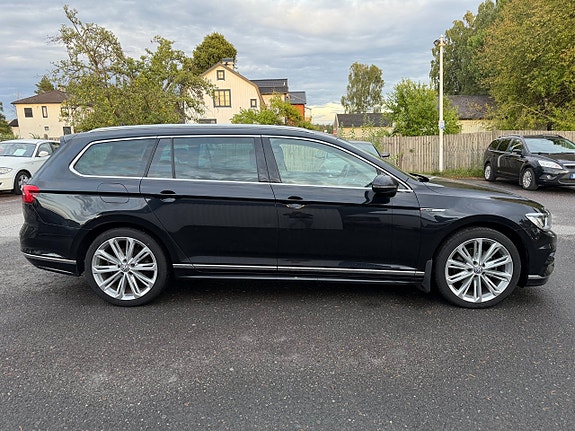 Volkswagen Passat 7 of 19
