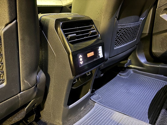 Peugeot 5008 10 of 21