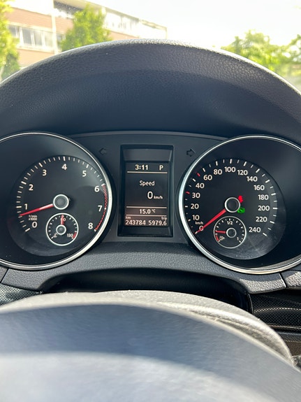 Volkswagen Golf VI 5 of 5