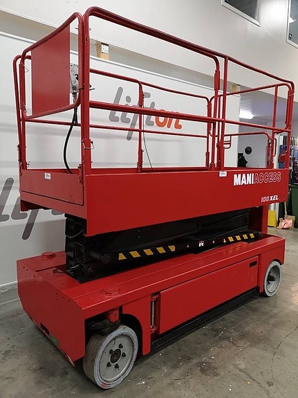 Manitou 100 XEL 2 of 7