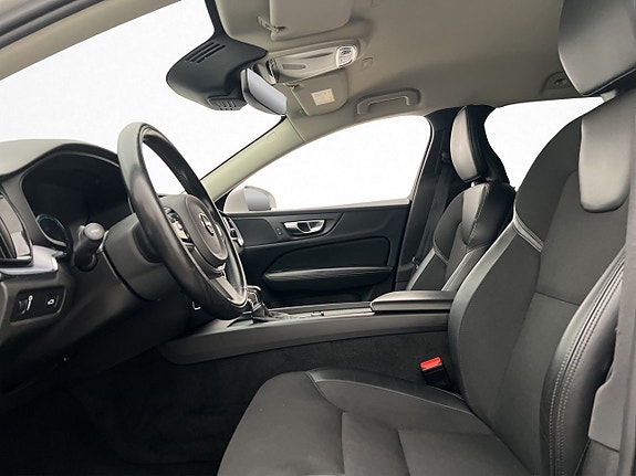 Volvo V60 12 of 30