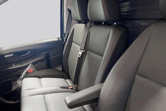 Mercedes-Benz Vito 114 9 of 16