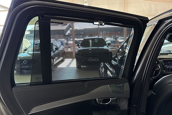 Volvo XC90 16 of 26