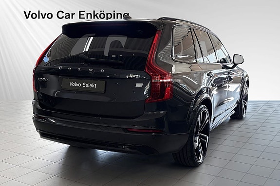 Volvo XC90 5 of 26
