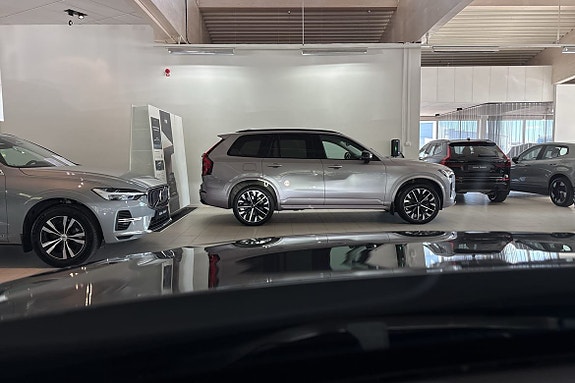 Volvo XC90 26 of 26