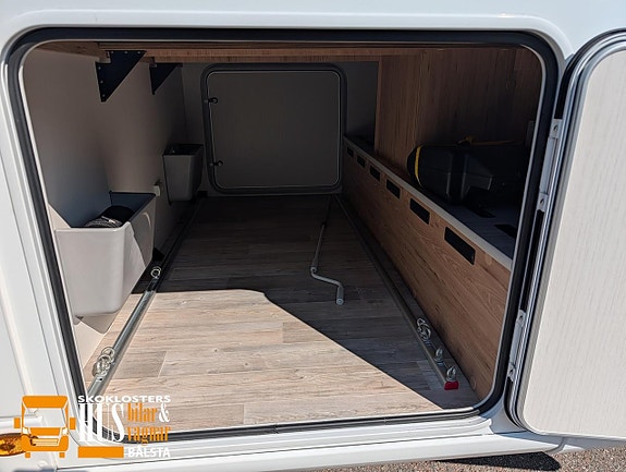 Pilote P 746 GJ 150hk Automat Alde Vinterpaket Taksäng Långbäddar 26 of 26