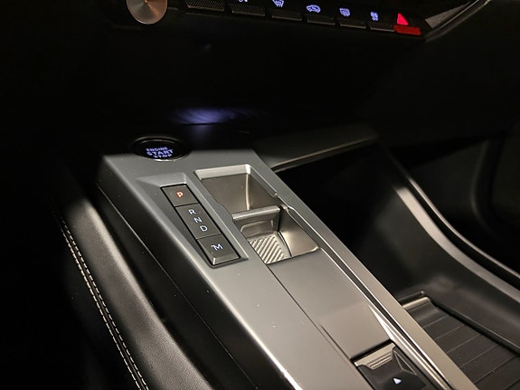 Peugeot 308 11 of 16