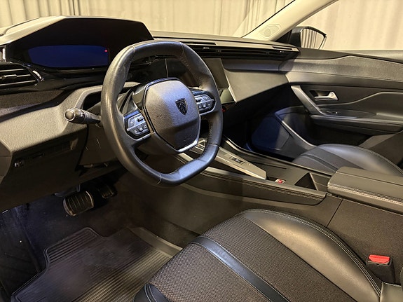 Peugeot 308 9 of 16