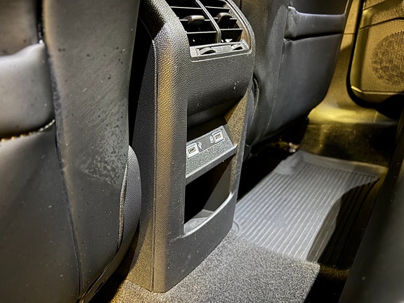 Peugeot 308 7 of 16