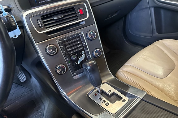 Volvo V60 22 of 29