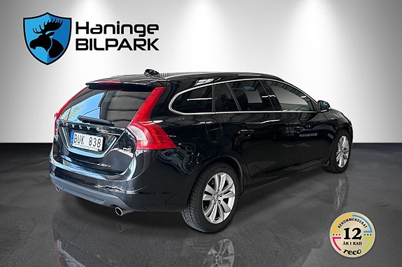 Volvo V60 7 of 29