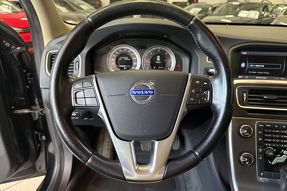 Volvo V60 18 of 29