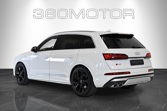 Audi SQ7 4 of 11