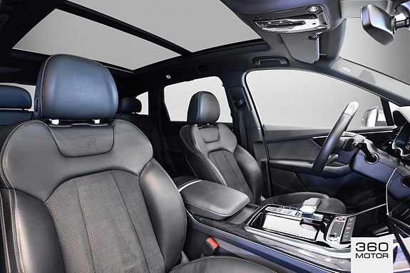 Audi SQ7 8 of 11