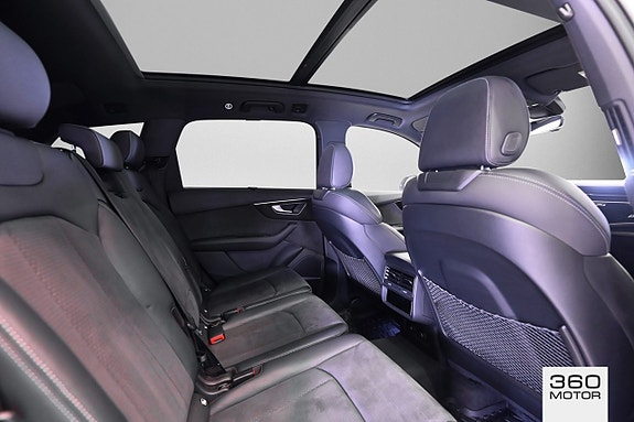 Audi SQ7 11 of 11