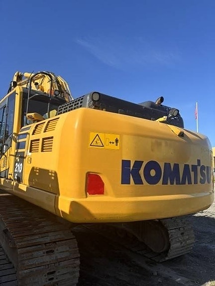 Komatsu PC 210 LC-11 2 of 8