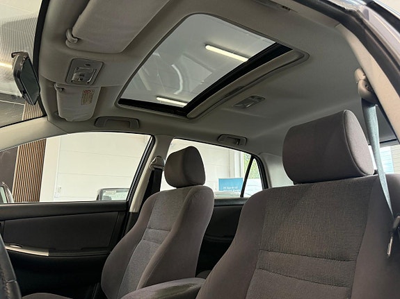 Toyota Corolla 17 of 19