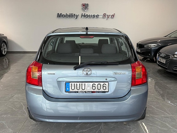 Toyota Corolla 7 of 19