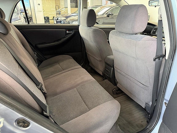 Toyota Corolla 18 of 19